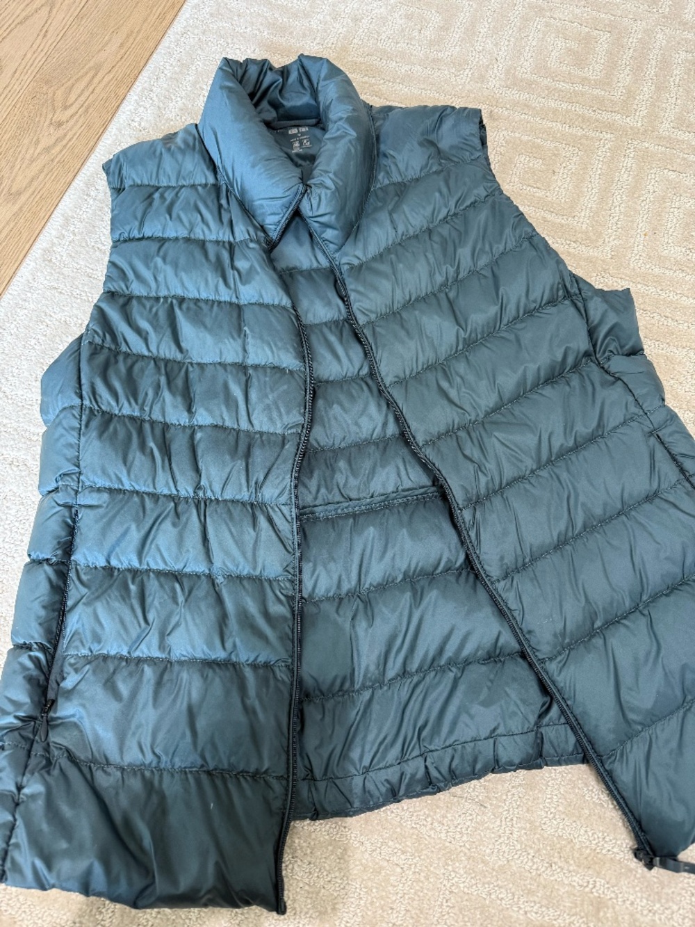 Uniqlo Women's Light Down Vest